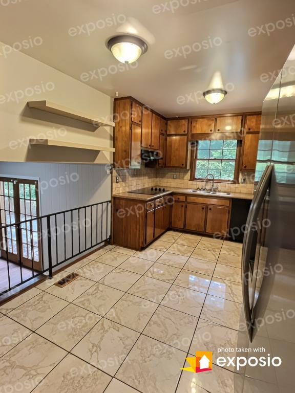 Building Photo - 4579 Bergen Ct