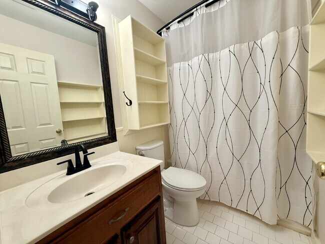 Building Photo - Room to Spread Out! 3-Bedroom Atoka Home with Bonus Room & Fenced Yard