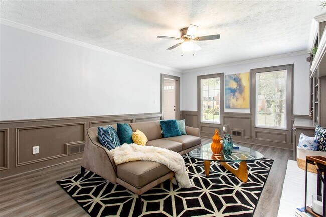 Building Photo - 5735 Manassas Run