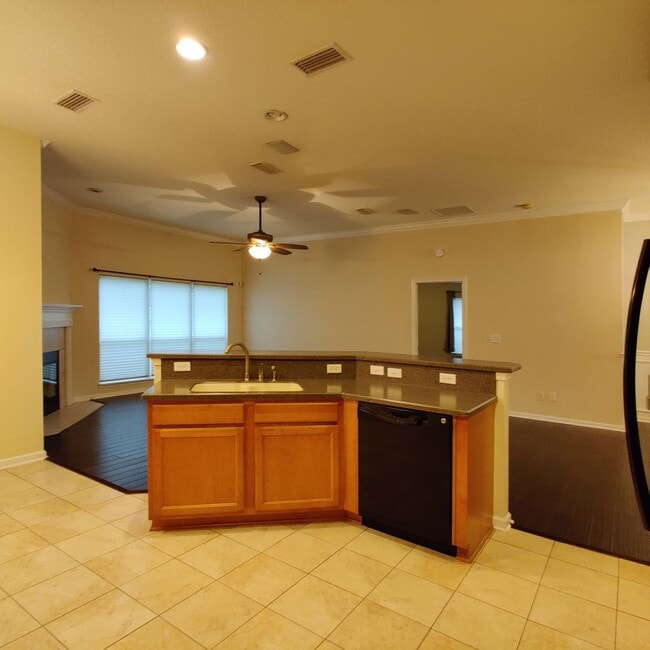Building Photo - 3 BR  2 BA  Home Timberlake @ Oakleaf Plan...