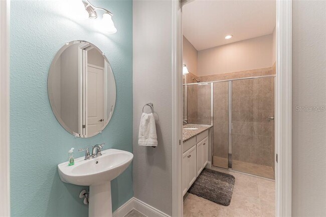 Building Photo - 490 Captiva Dr