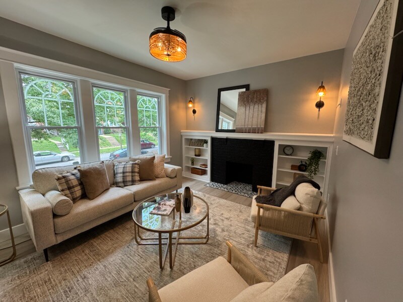 Building Photo - 5230 Bancroft Ave