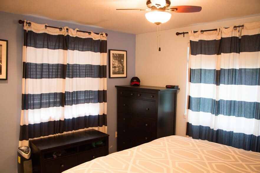 Master suite with skylight and bathroom. - 3306 Northeast Holman Street