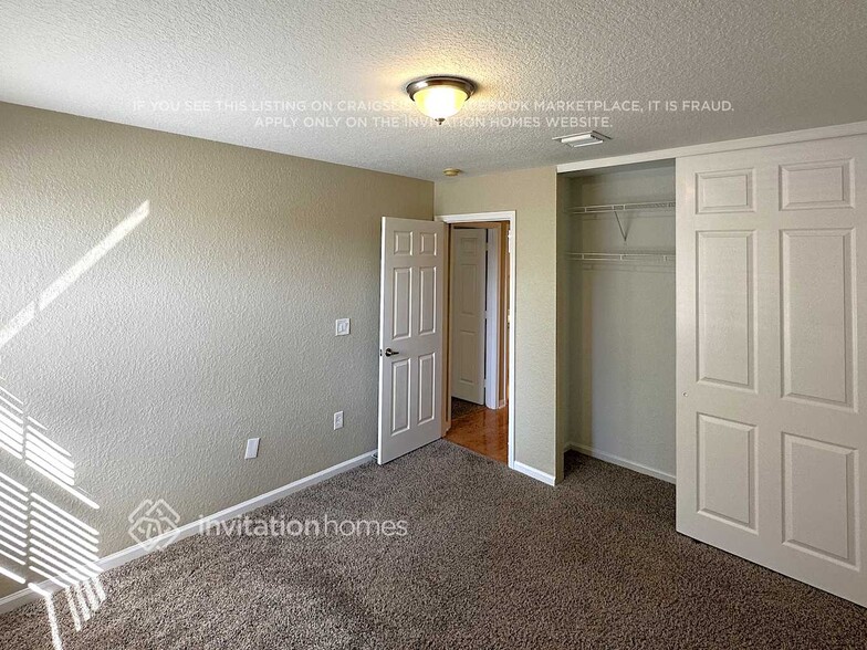 Building Photo - 6566 Stonehurst Cir