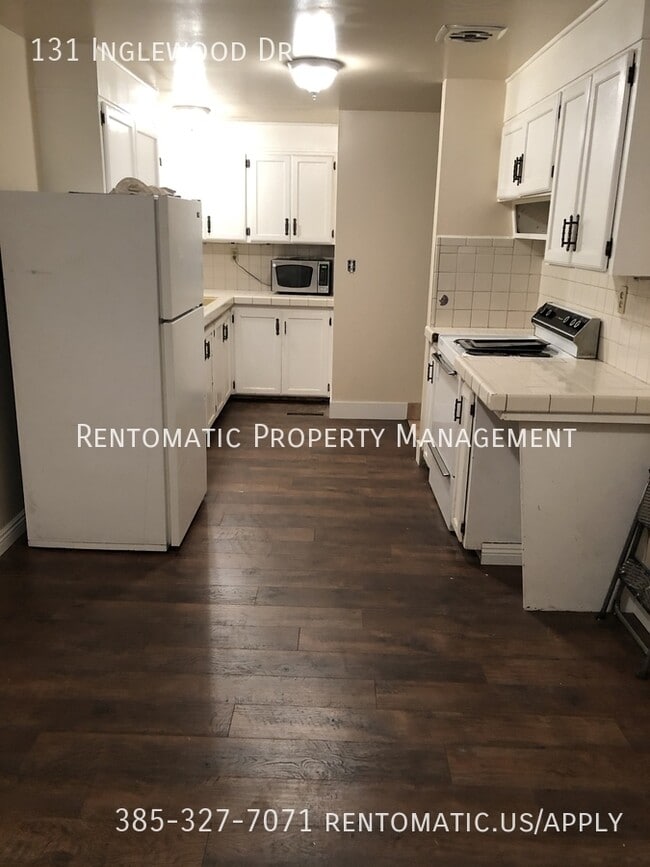 Building Photo - 131 Inglewood Dr