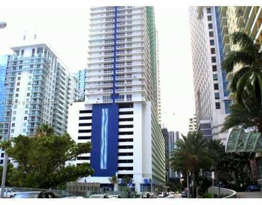 Building Photo - 1200 Brickell Bay Dr