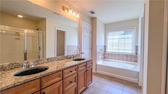 Building Photo - 11065 Brunson Dr