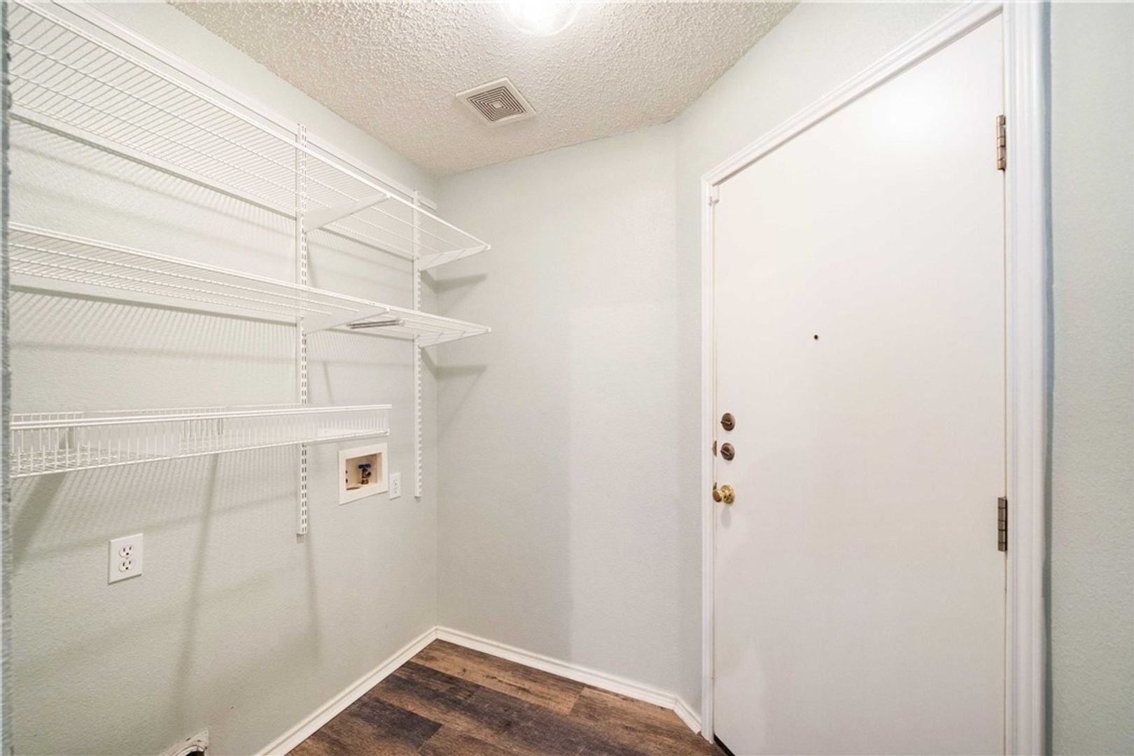 Building Photo - 20902 Gelding Ln