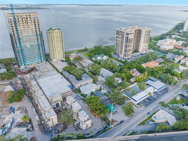 Building Photo - 3014 W Mason St