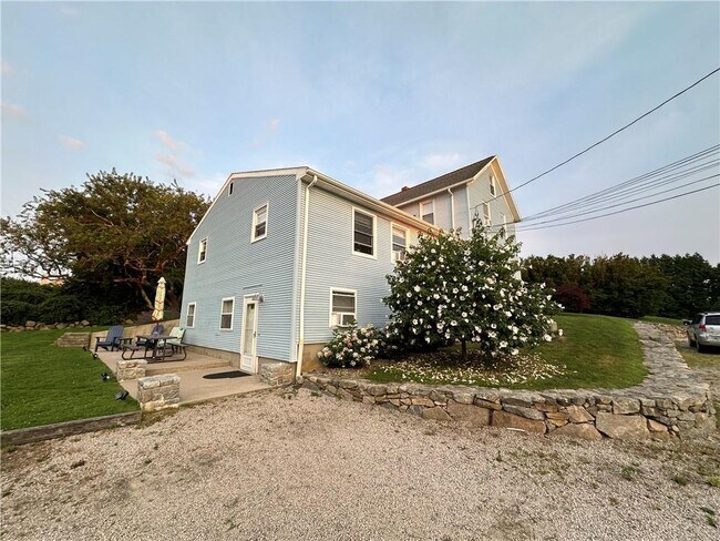 Building Photo - 40 Hemlock Ave