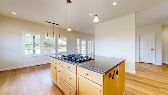 Building Photo - 9901 Old Camp Ln