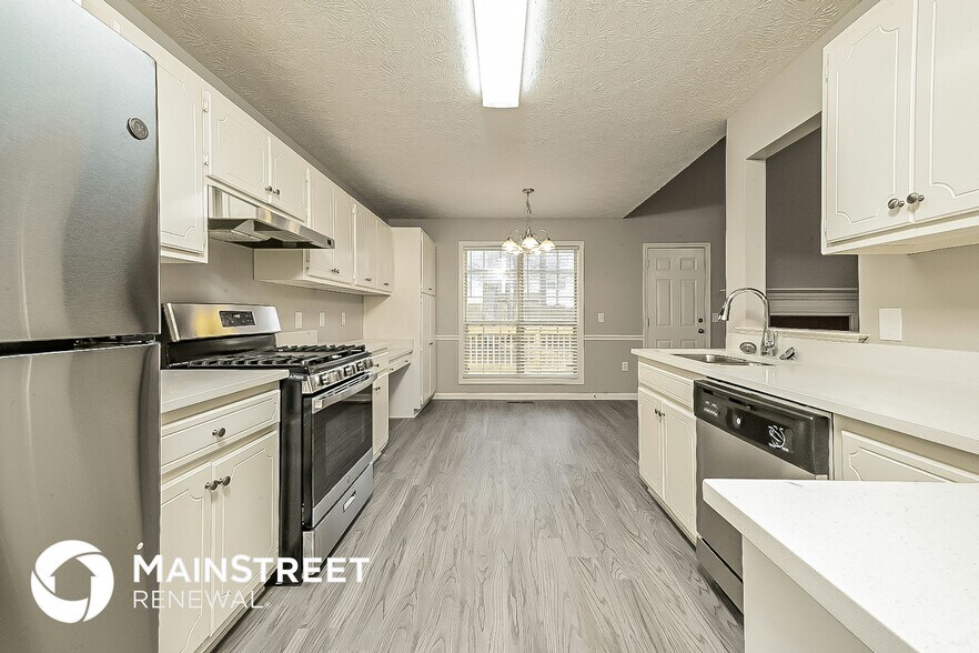 Building Photo - 206 Eagles Crest Ct