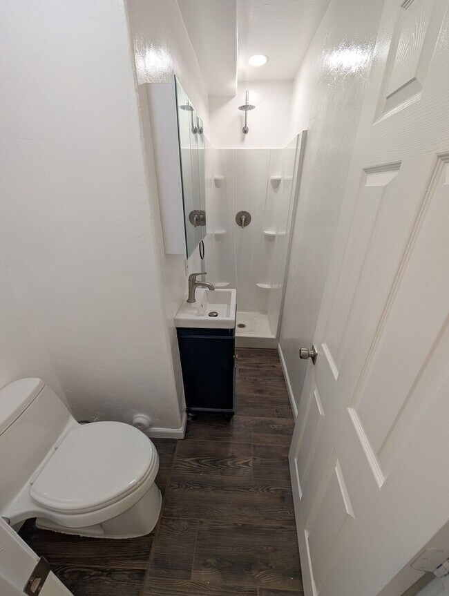 Building Photo - 8024 Tone Ln