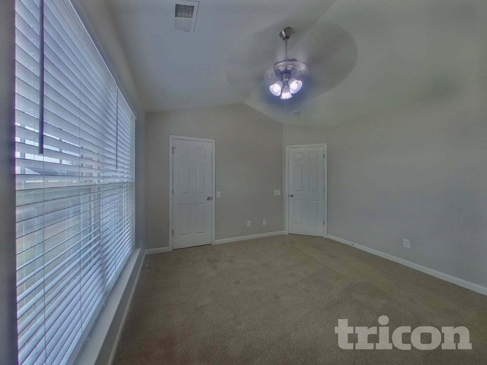 Building Photo - 1305 Peach Park Ln