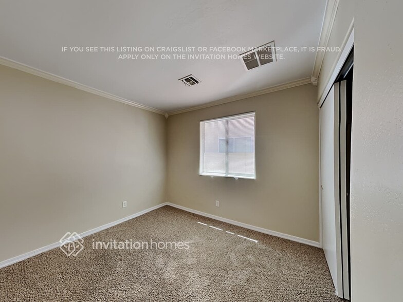 Building Photo - 8807 W Magnolia St