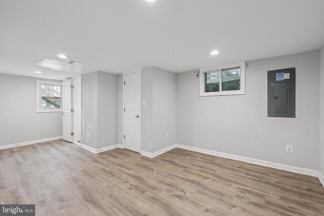 Building Photo - 1404 Beaver Heights Ln