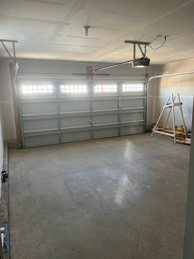 Building Photo - Rental in Spring Hill TN