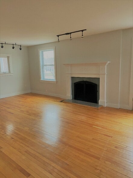 Building Photo - 8 Depot St