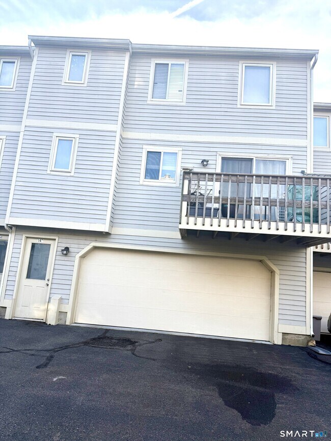 Building Photo - 111 Mallane Ln