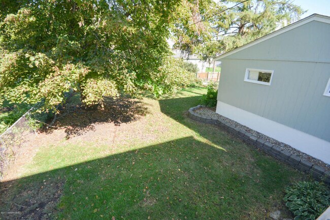 Building Photo - Cape Cod style home - completely updated t...