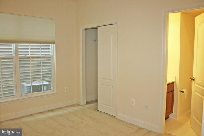 Building Photo - 12609 Horseshoe Bend Cir