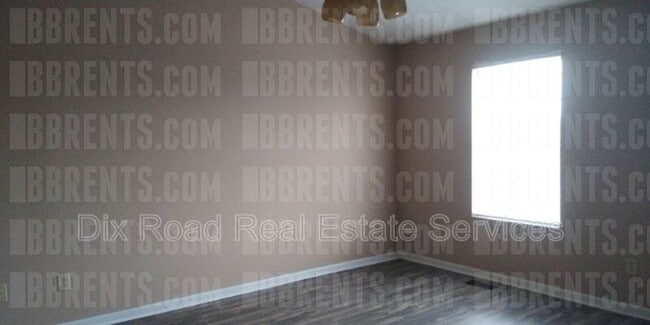 Building Photo - 491 Lite Ct