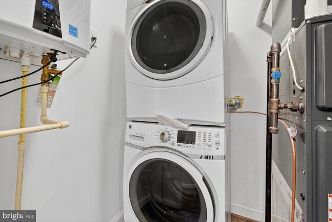 Building Photo - 124 Baggett Pl