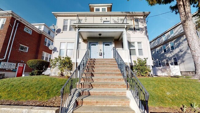 Building Photo - 55 Hazleton St