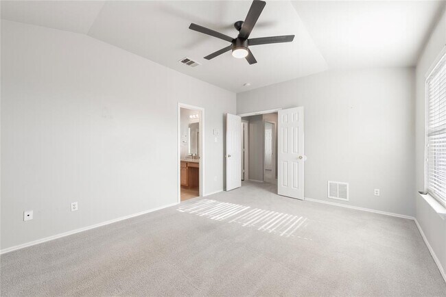 Building Photo - 12821 Thomas Jefferson St