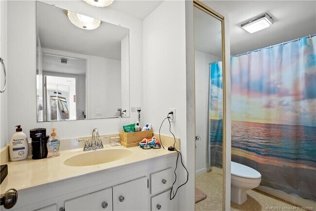 Building Photo - 2992 SW Sunset Trace Cir