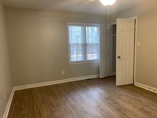 Building Photo - 2-Bedroom, 2- Bath Condo in Carolina Pines
