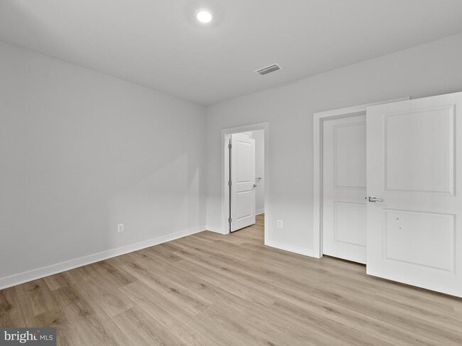 Building Photo - 12865 Mosaic Pk Wy