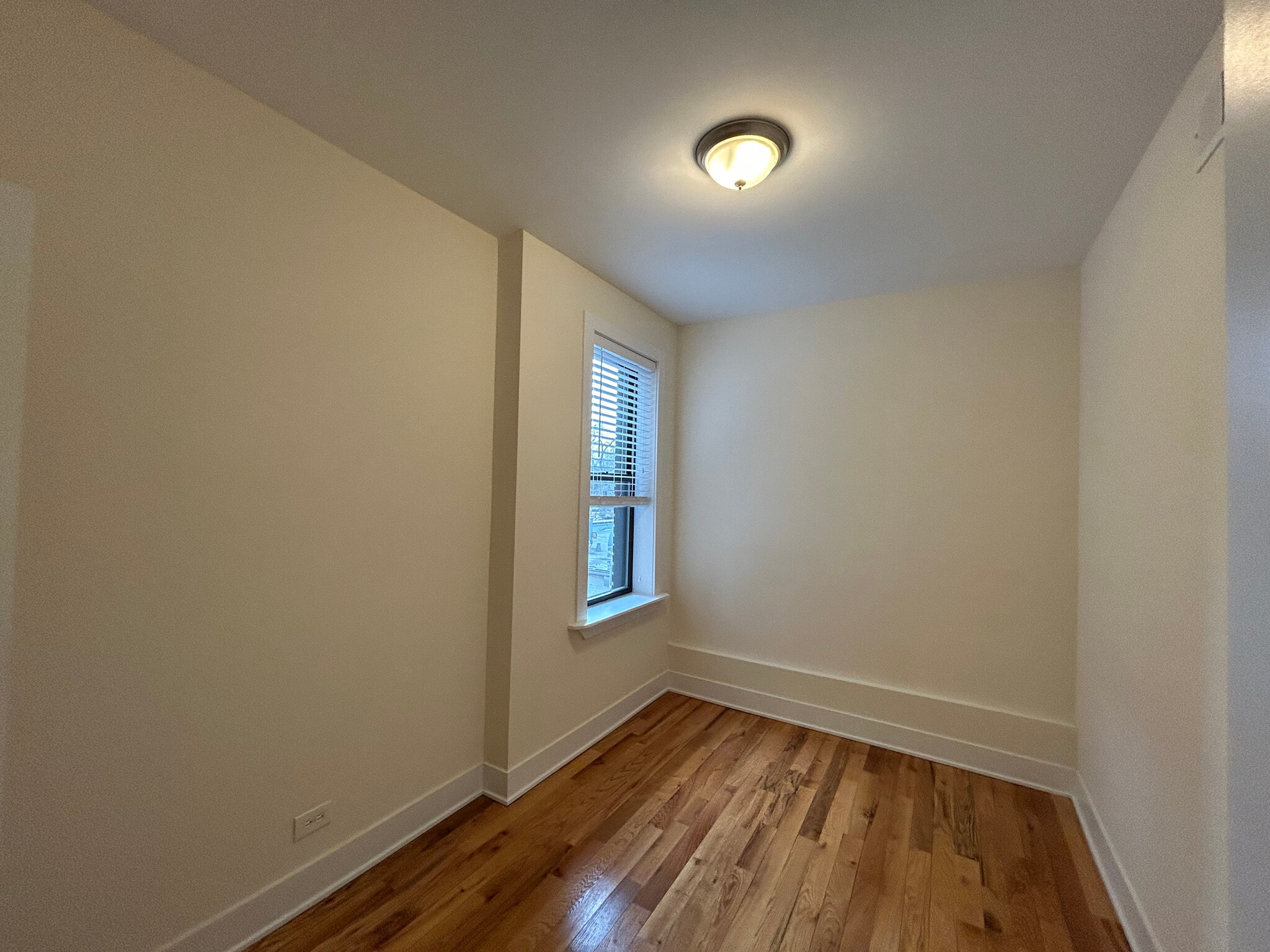 Building Photo - 338 Tudor Ct