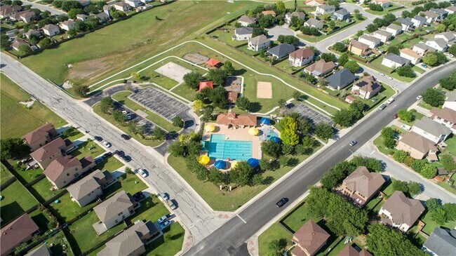 Building Photo - 554 Apricot Dr