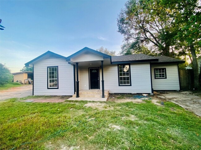 Building Photo - 4604 Dewberry St