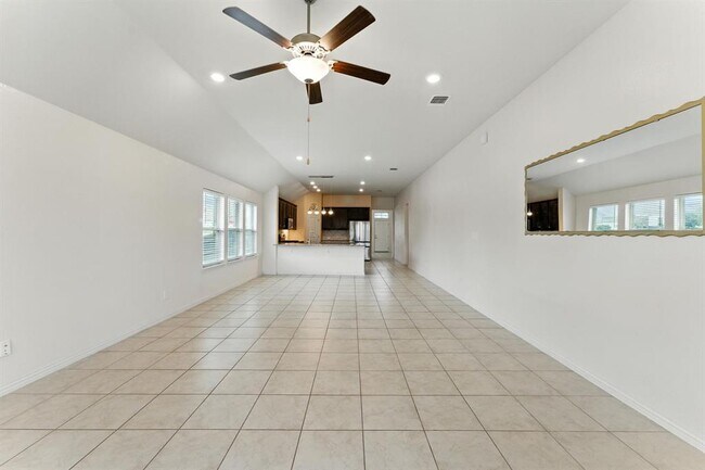 Building Photo - 237 Red Granite Dr
