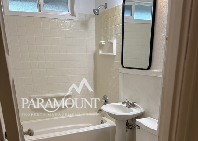 Building Photo - Great location, Great price!