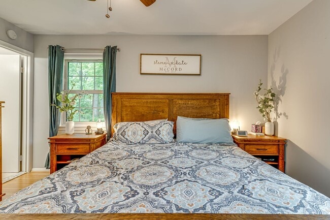 Building Photo - Spacious 4-bedroom home in West Springfield!
