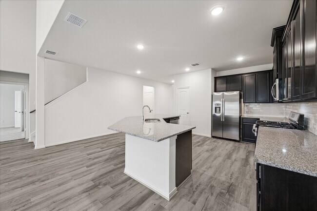 Building Photo - 3018 Myrtle Bch Ln