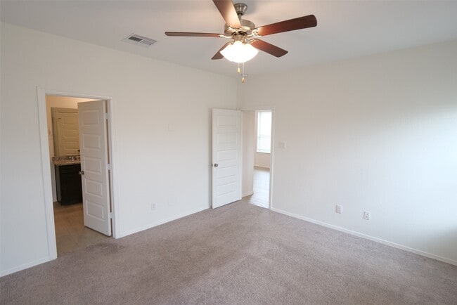 Building Photo - 5719 Tabula Rasa Dr