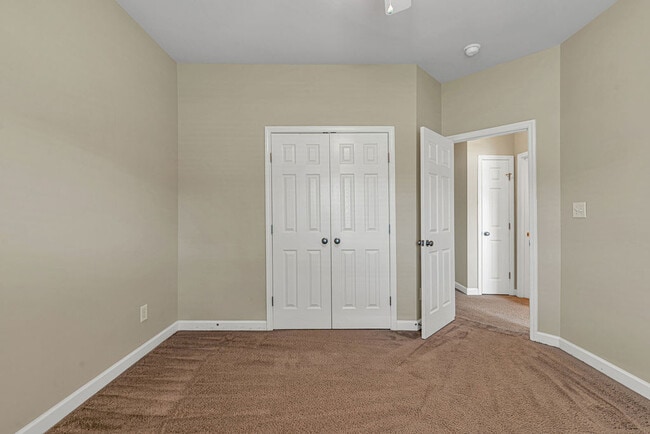 Building Photo - 238 Silver Hills Dr