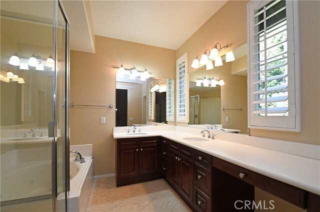 Building Photo - 88 Stepping Stone