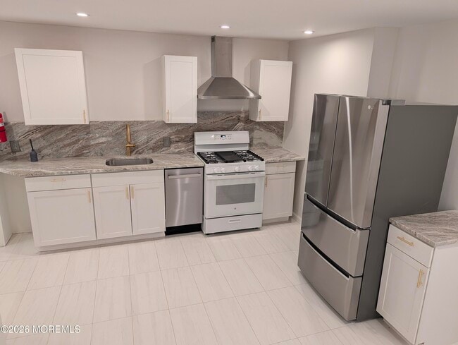 Building Photo - 106 Wallace St