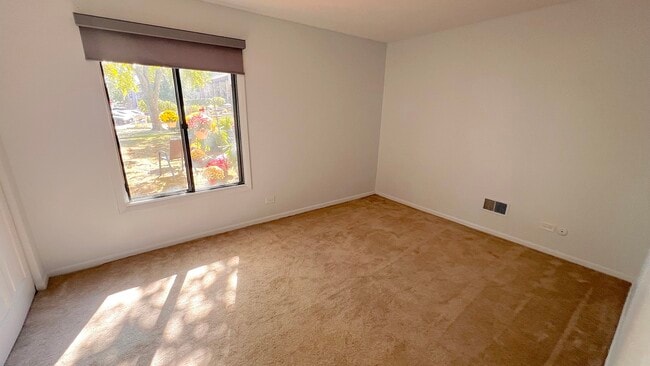 Building Photo - 521 73rd St
