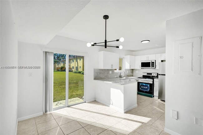 Building Photo - 3398 NE 9th Dr