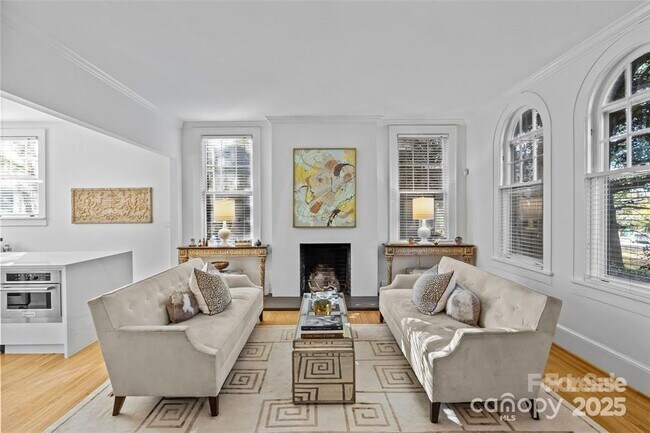 Building Photo - 609 Queens Rd