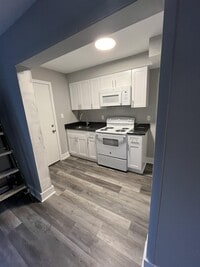 Building Photo - 1143 Clover Ln