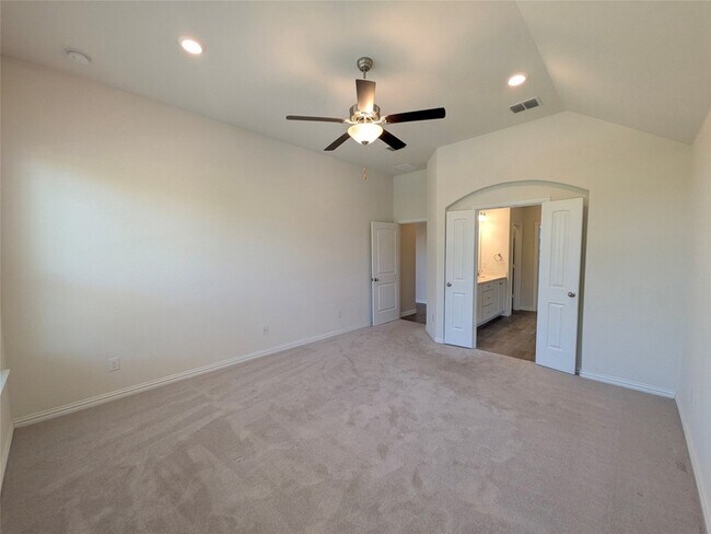Building Photo - 9324 Bronze Meadow Dr