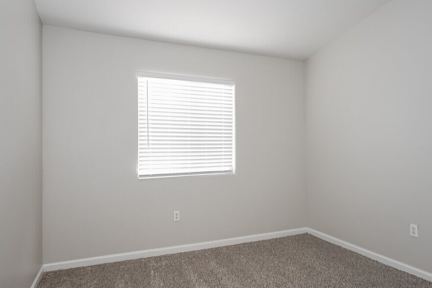 Building Photo - 5254 Jewel Canyon Dr