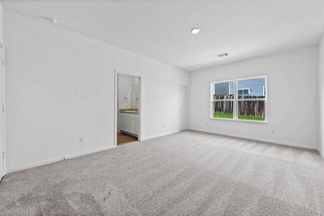 Building Photo - 104 Captain Dooley Ln